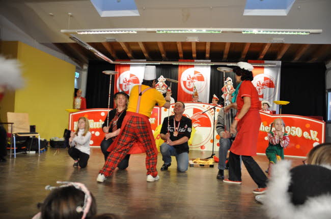 s_KindersitzungDSC_0143